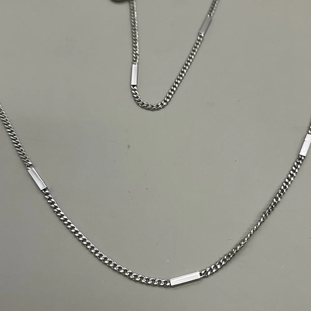 Avon Silver Bar Accent Necklace